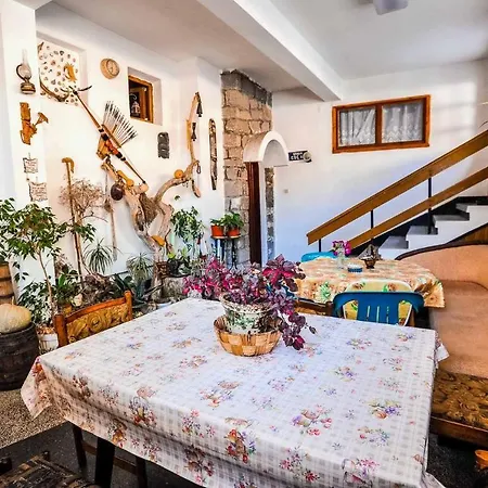 Apartment Gorgeous In The Heart Of Old Town Sozopol